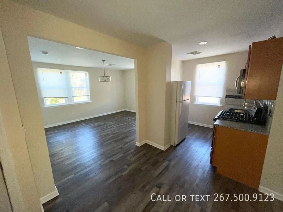 Photo - 6841 Lynford St - A (Top Floor)-Apartment A