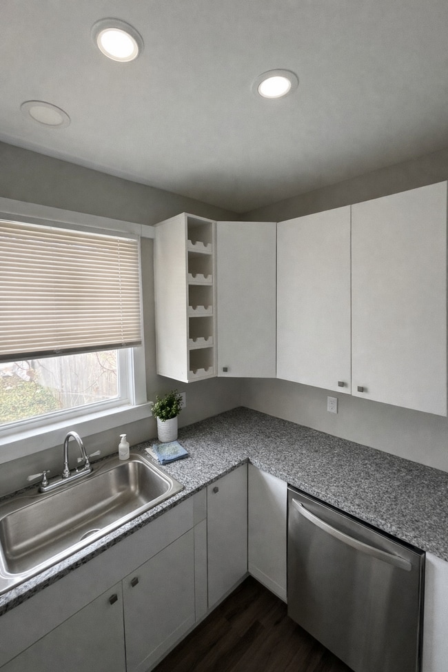 Foto del edificio - 21 N Colorado Ave