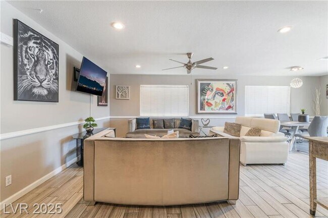 Foto del edificio - Beautiful 3 bedroom home ready for move-in