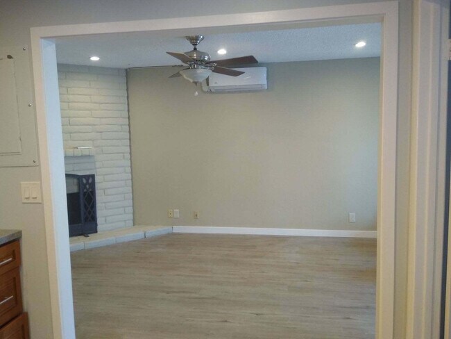 Building Photo - 5903 Moss Creek Cir