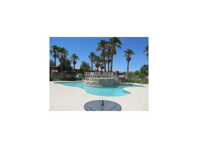 Building Photo - 4730 E Craig Rd