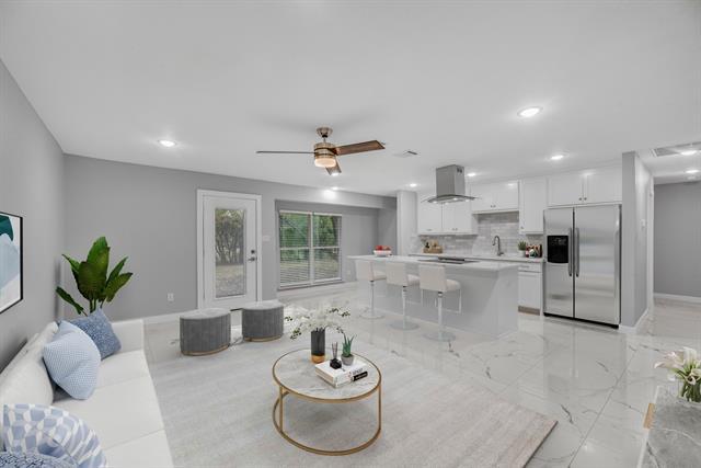 Foto del edificio - 313 Clearwood Dr