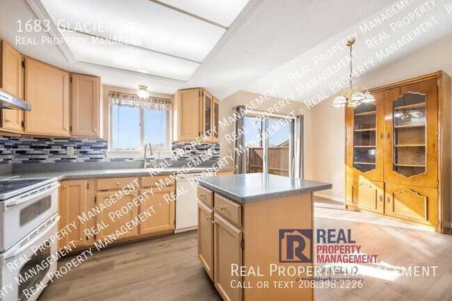 Foto del edificio - 1683 Glacier St