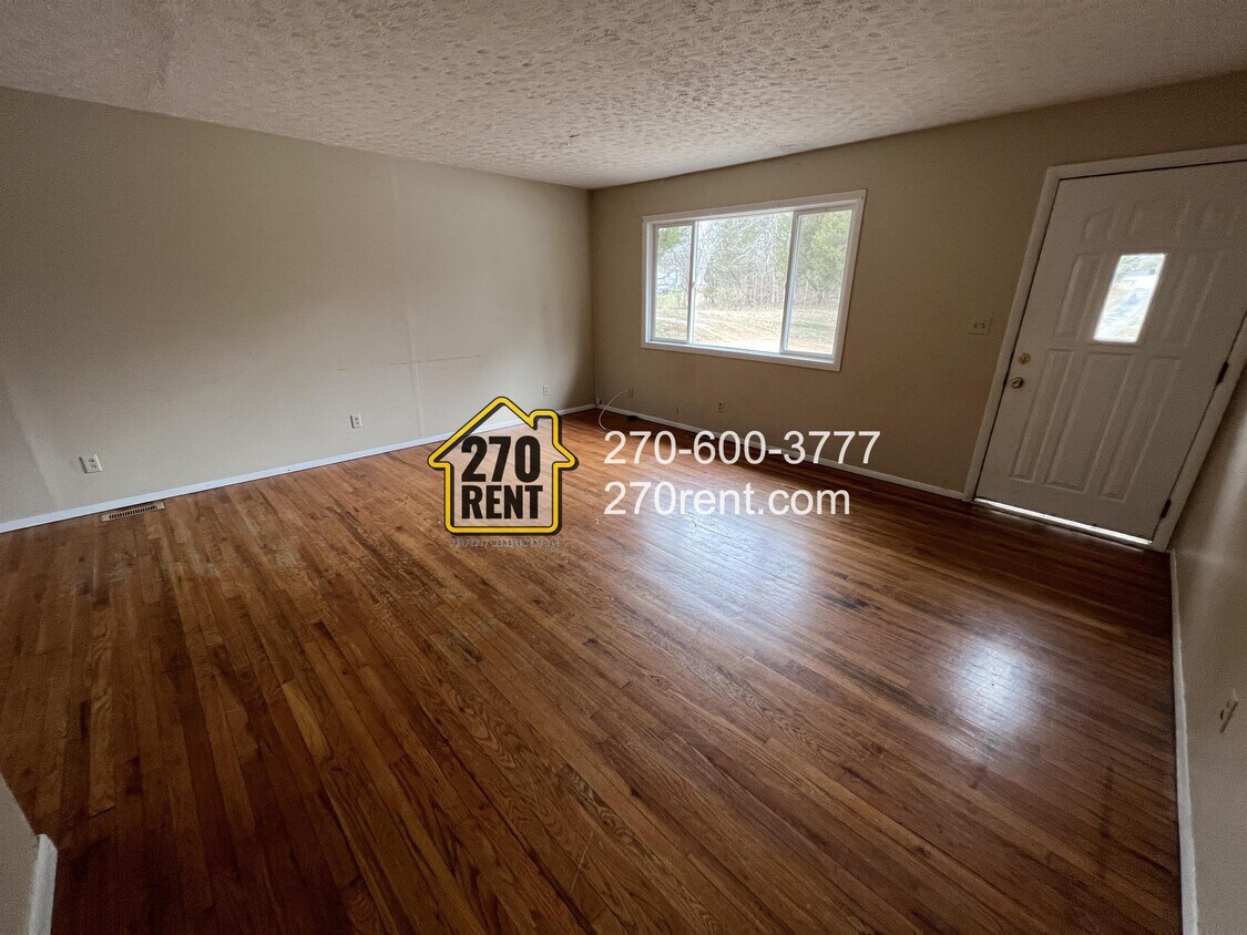 1975 Fairgrounds Rd, Brandenburg, KY 40108 House Rental in