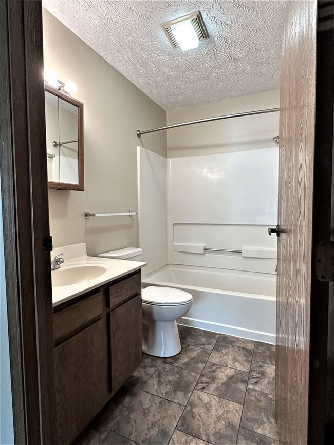 Building Photo - 247 W Union St