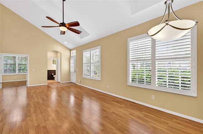 Foto del edificio - 10801 Spring Mountain Pl