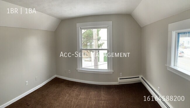 Foto del edificio - 104 Diamond Ave SE