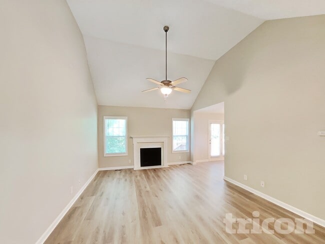 Foto del edificio - 1379 Scrub Oak Drive