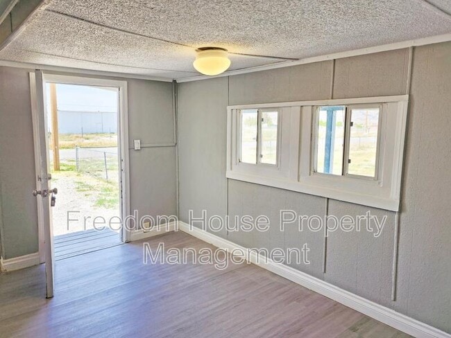 Foto del edificio - 2220 W Bell Vista Ave