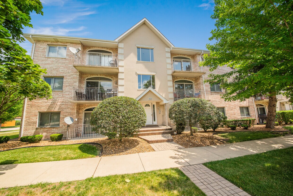 9431 S 79th Ave Unit 305N, Hickory Hills, IL 60457 Condo for Rent in Hickory Hills, IL