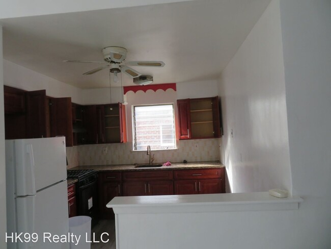 Building Photo - 3 br, 1.5 bath House - 7708 Bradford St.
