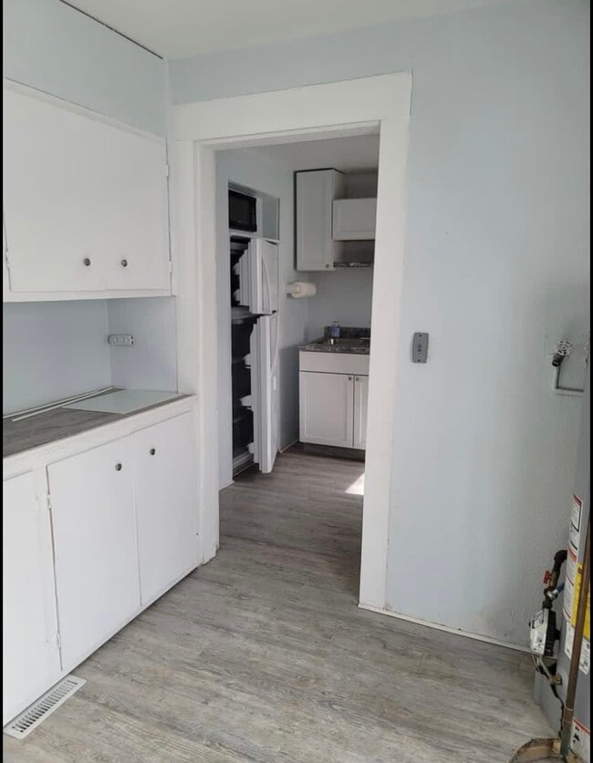 Foto del edificio - 407 E 13th St