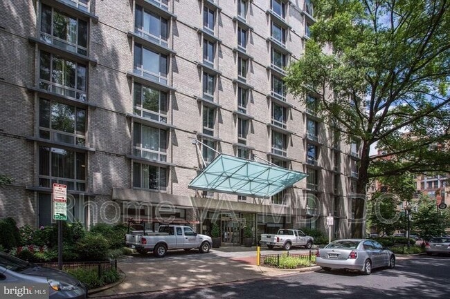 Building Photo - 950 25th St NW