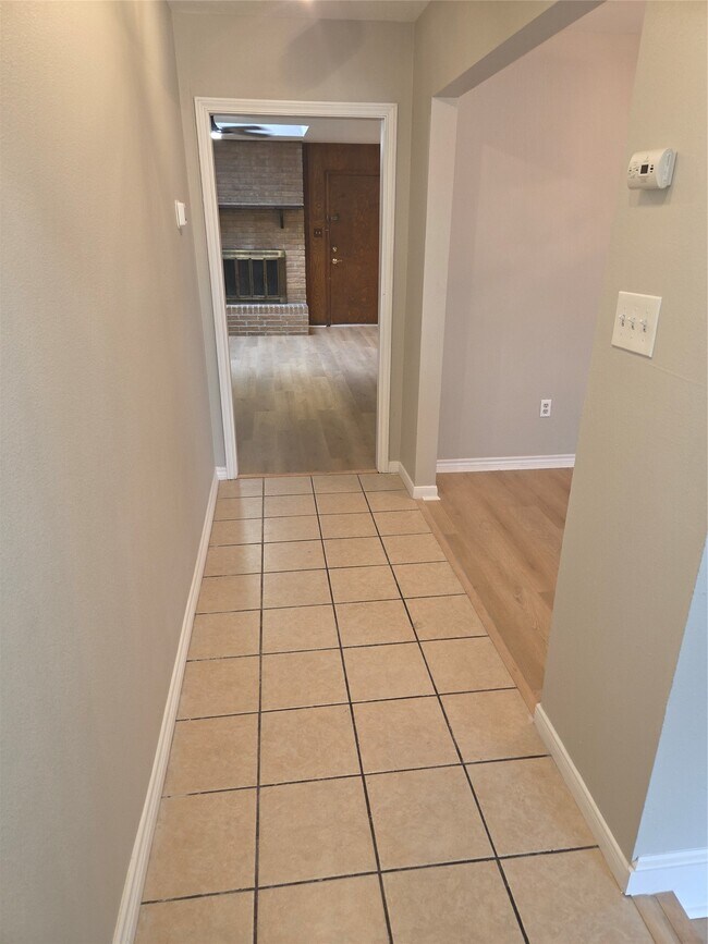 Foto del edificio - 5926 Black Maple Ln
