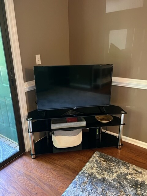 Foto del edificio - 531 Courtwood Ln