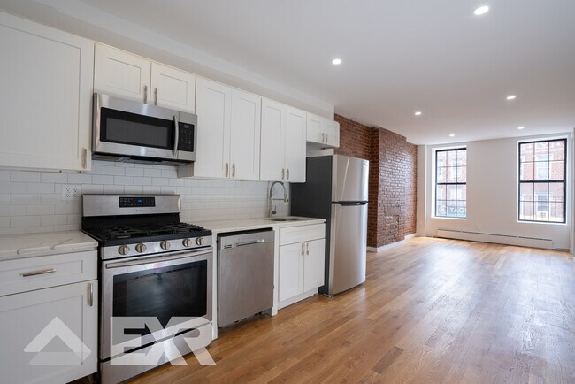 Building Photo - 909 Dekalb Ave