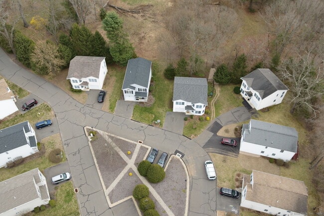 Building Photo - 47 Tunxis St