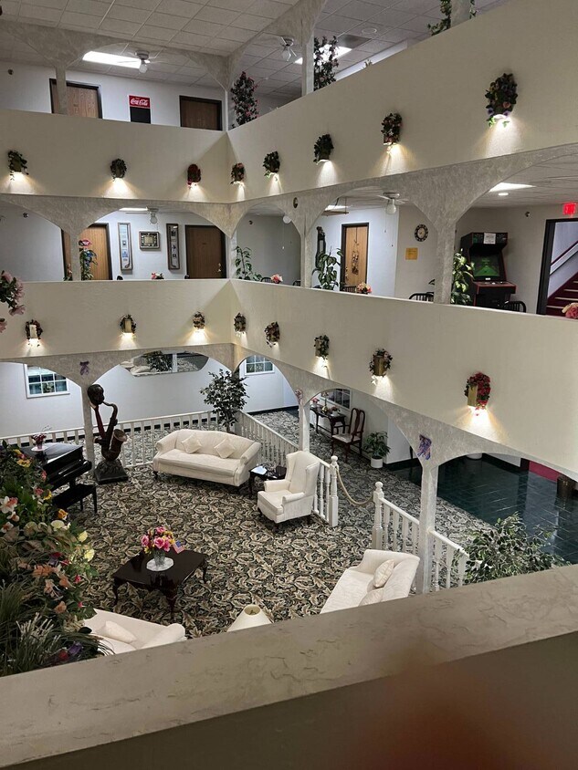 Foto principal - 3305 Sunset Ave