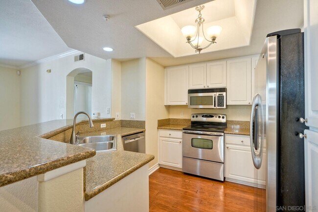 Foto del edificio - 9253 Regents Rd
