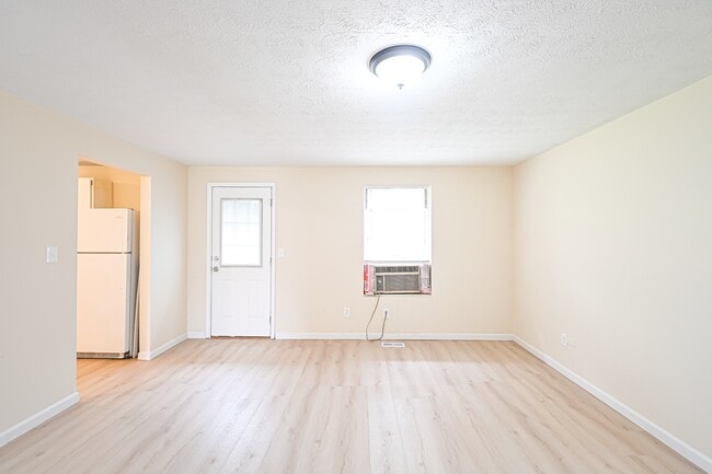 Building Photo - 6171 Little Creek Ct