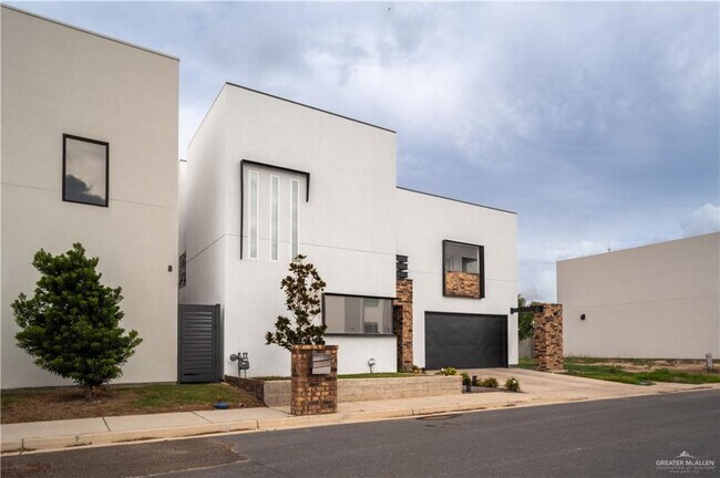 Foto del edificio - 6706 N 11th Ln