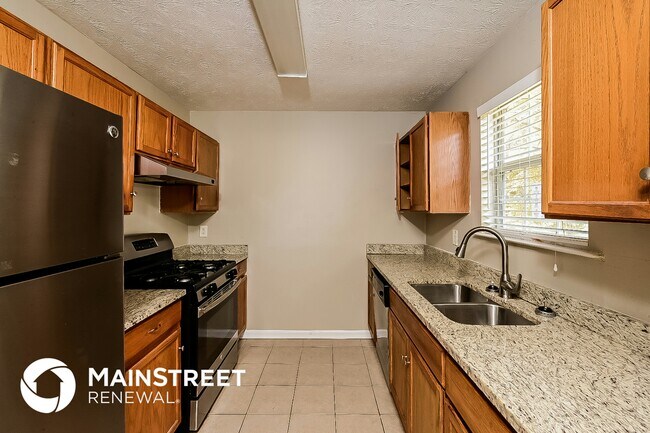 Foto del edificio - 200 Oak Hill Rd