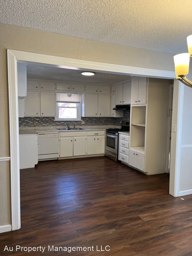 Building Photo - 2 br, 1 bath House - 1105 S AVONDALE ST