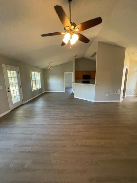Building Photo - 48 Renworth Ln