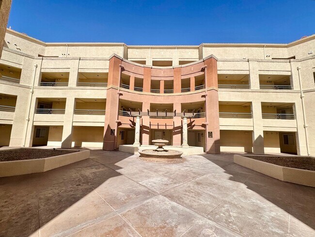 Foto del edificio - Great opportunity condo in a highly desirable central Las Vegas location