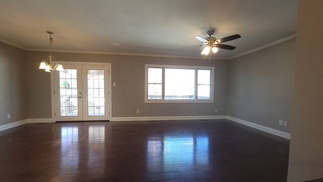 Building Photo - 478 Broadwater Rd