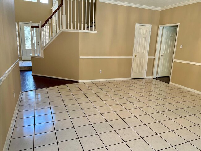 Building Photo - 17306 Sandy Cliffs Dr