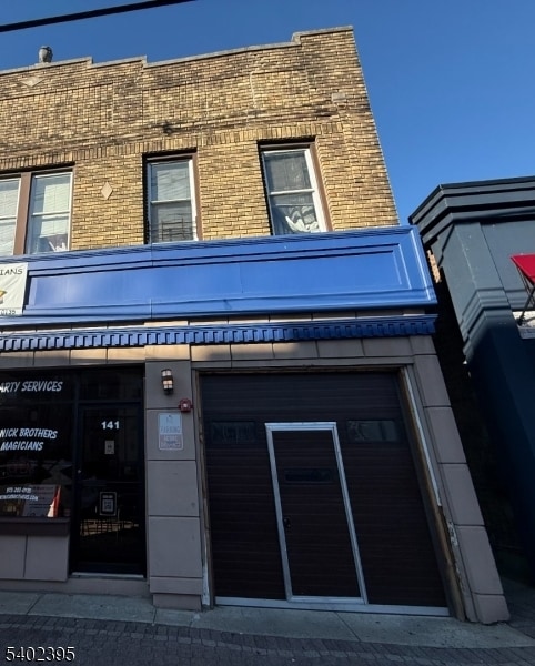 Foto del edificio - 141 Franklin Ave