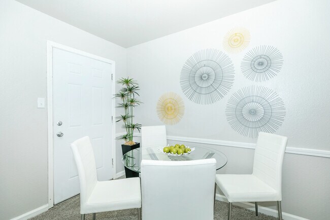 Comedor acogedor - 89 East