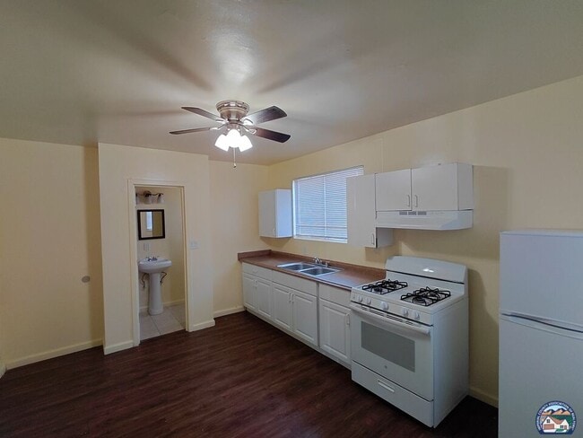 Foto del edificio - 1111 E St