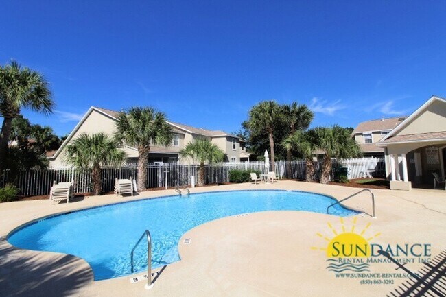 Foto del edificio - Gorgeous 3 Bedroom Townhouse in Miramar Beach