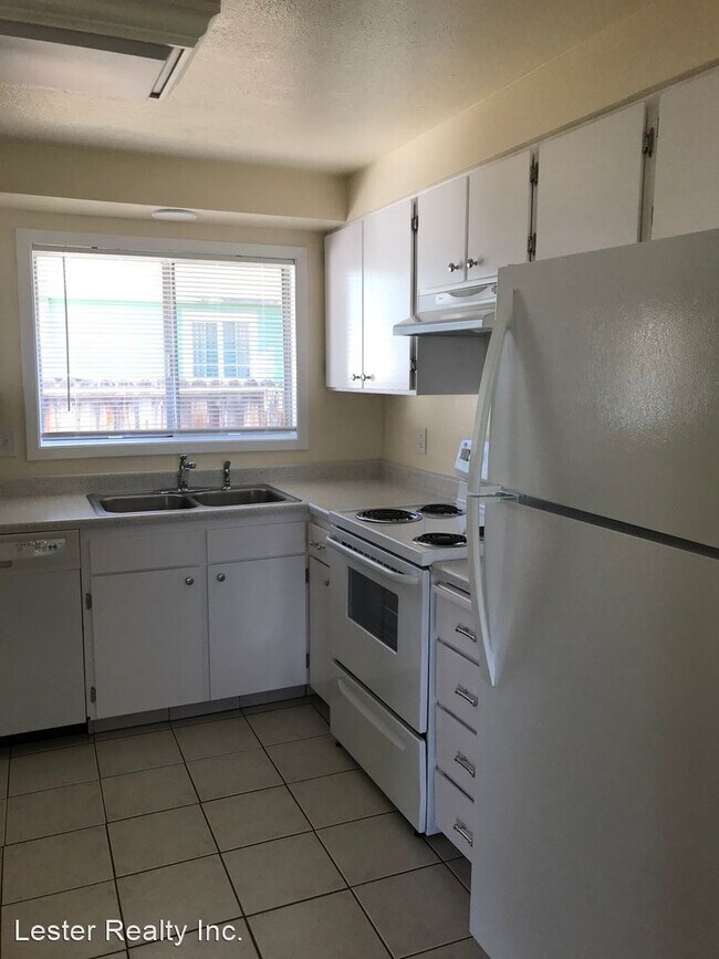 Foto del edificio - 2110-2122 Madison St