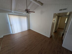 Building Photo - 1138 Clinton Rd