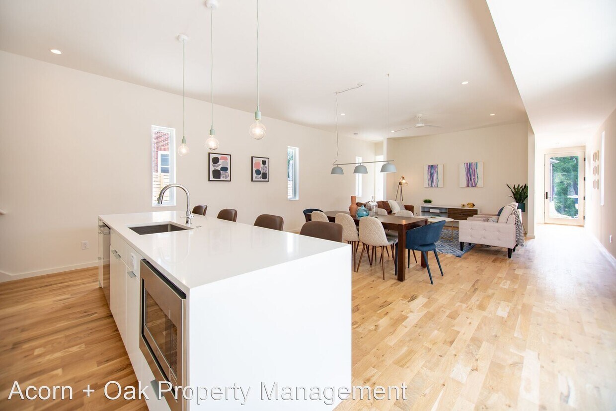 Foto principal - 4 br, 2.5 bath House - 815 N Mangum St
