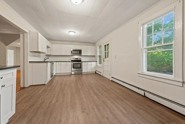Foto del edificio - 1281 Durham Rd