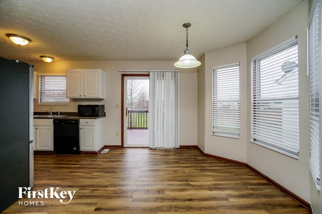 Building Photo - 455 Dover Pond Dr