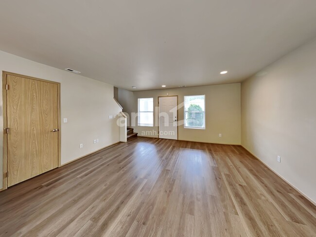 Building Photo - 17811 Silver Creek Ave E
