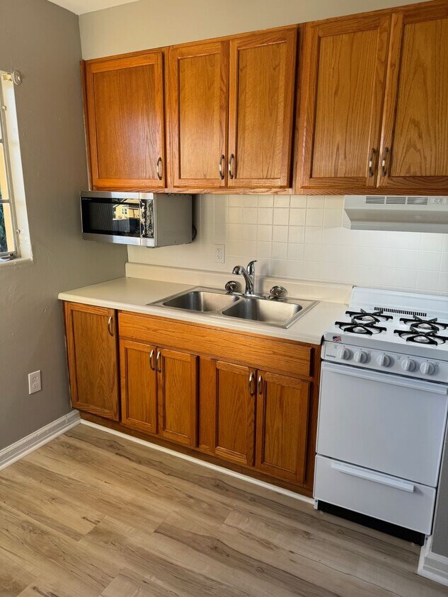 Primary Photo - Single-Family House for Rent