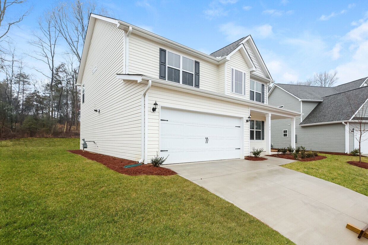 151 Renwood Rd House Rental in Simpsonville, SC