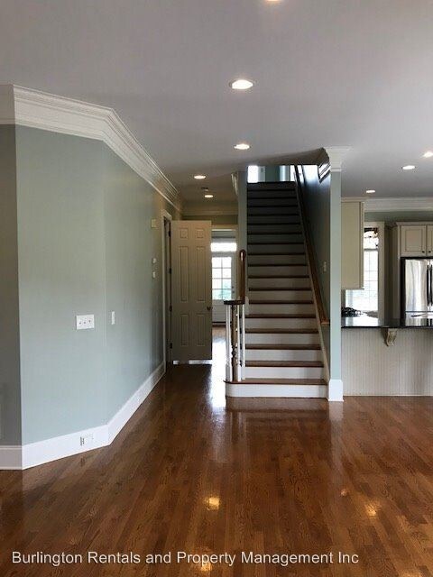Building Photo - 5 br, 4.5 bath House - 4323 Bonnie Loch Dr.