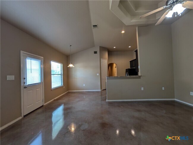 Building Photo - 228 Anne Louise Dr