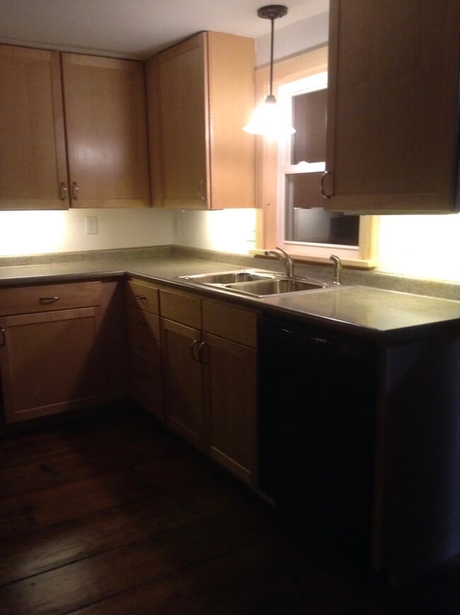 Kitchen - 148 France Rd
