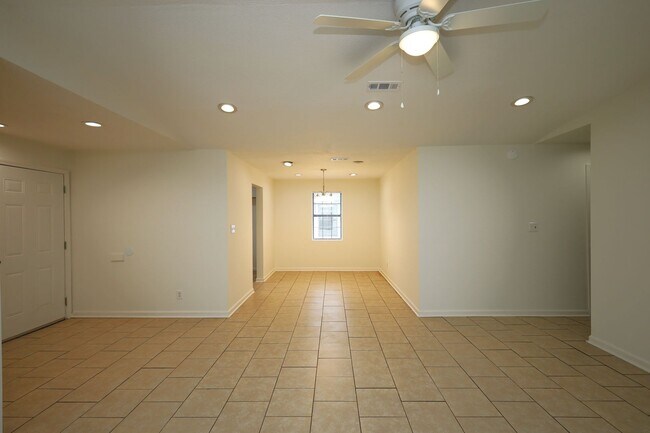 Foto del edificio - 2816 Kirkwood Cir