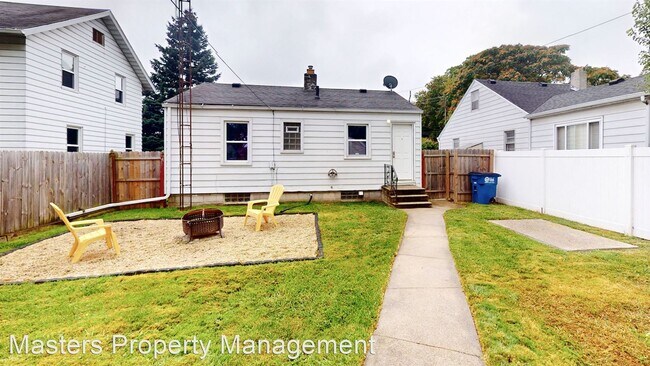 Building Photo - 2 br, 1 bath House - 2109 Delence