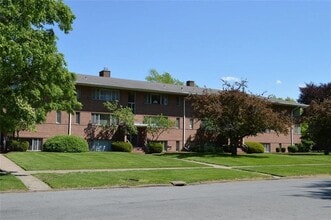 Building Photo - 1100 East Ave