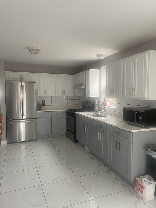 Foto del edificio - 4647 W Altgeld St
